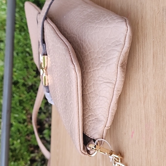 Jessica Simpson’s Natural Kandi Foldover Crossbody Clutch NWT - Picture 7 of 14